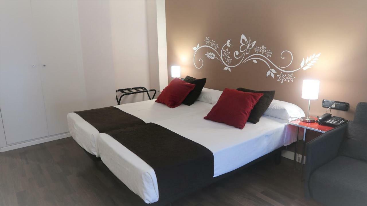 Hotel Teruel Plaza Exteriör bild